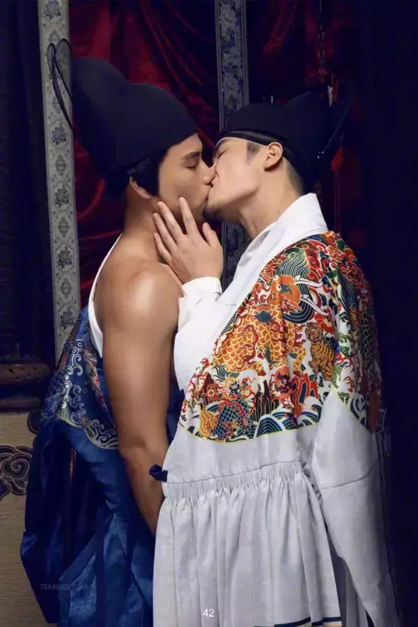 DaoXQ.KinG | HOÀNG THƯỢNG VÀ TÔI