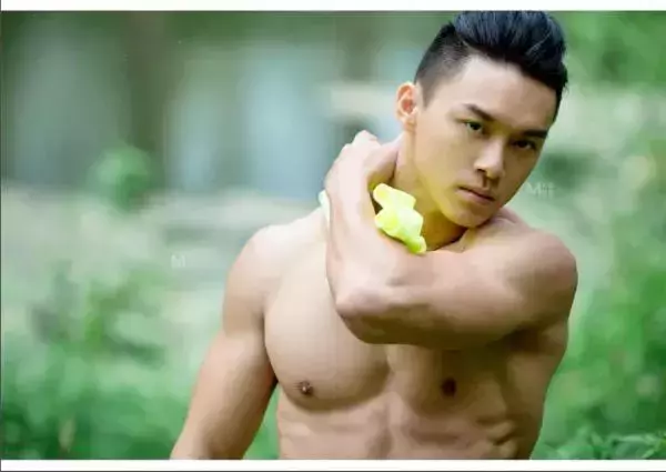 Virile no.05 (ebook + video)