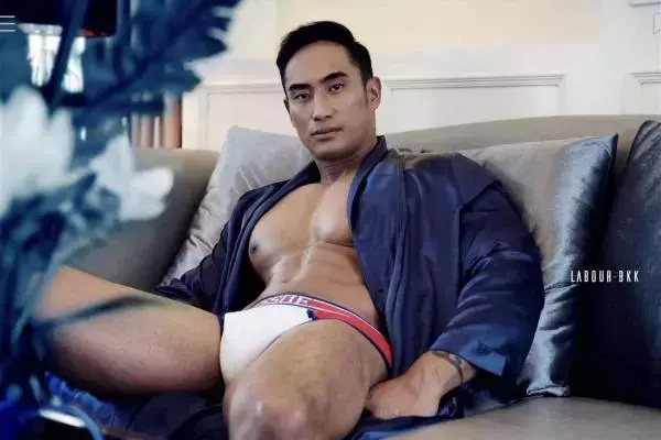 LABOUR-BKK issue 12 – BANK HEMANGKORN [Ebook+Video]