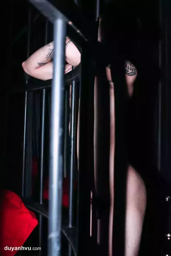 Duy Anh Vu photography – Love Jail Full Cock Sex