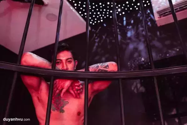 Duy Anh Vu photography – Love Jail Full Cock Sex