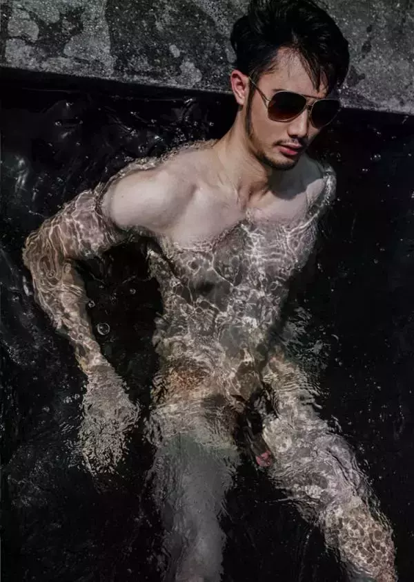 Route Photobook No.04 version nude [Ebook]