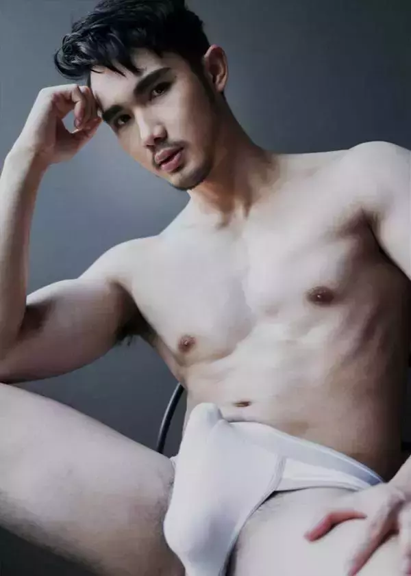 Route Photobook No.04 version nude [Ebook]