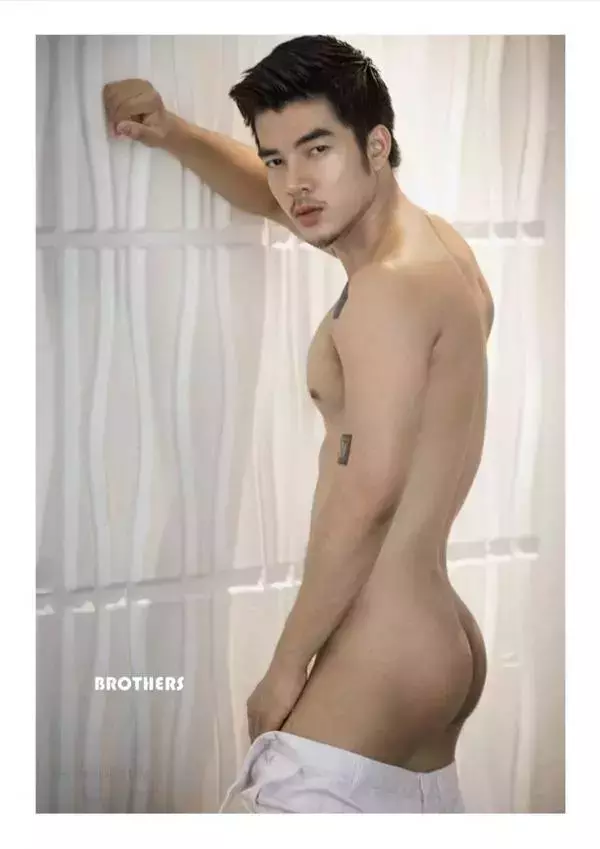 Brothers Vol.33 | Parn