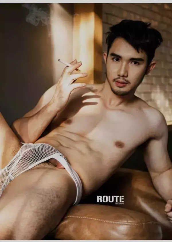 Route Photobook No.04 version nude [Ebook]