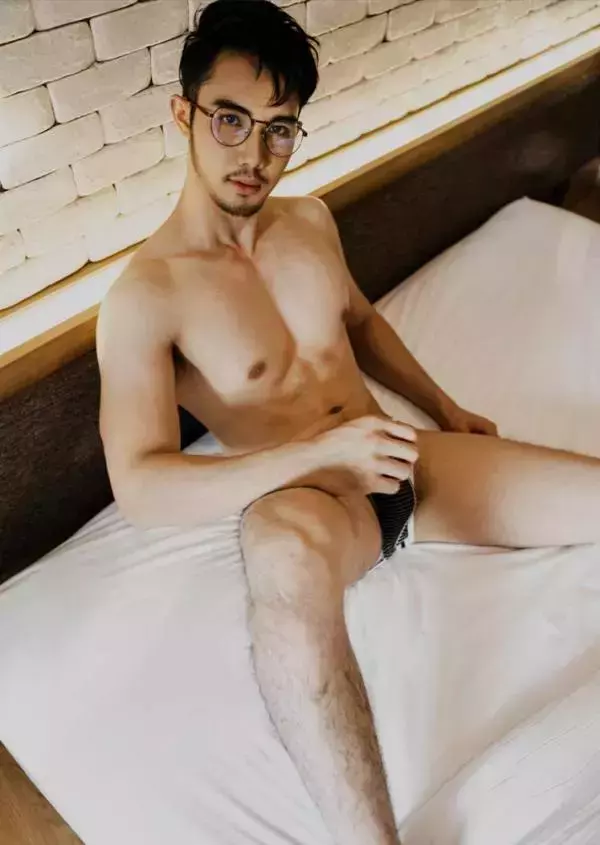 Route Photobook No.04 version nude [Ebook]