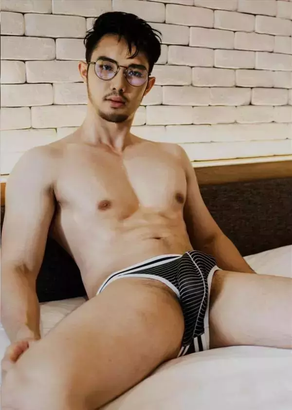 Route Photobook No.04 version nude [Ebook]