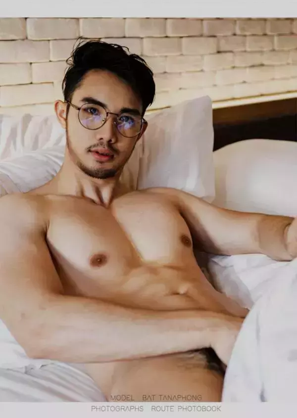 Route Photobook No.04 version nude [Ebook]