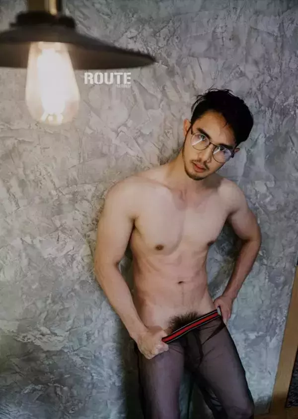Route Photobook No.04 version nude [Ebook]