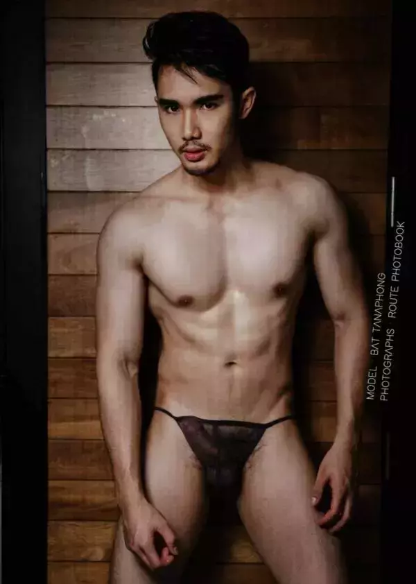 Route Photobook No.04 version nude [Ebook]