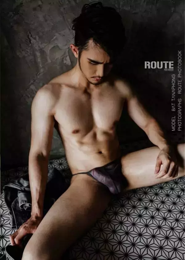 Route Photobook No.04 version nude [Ebook]
