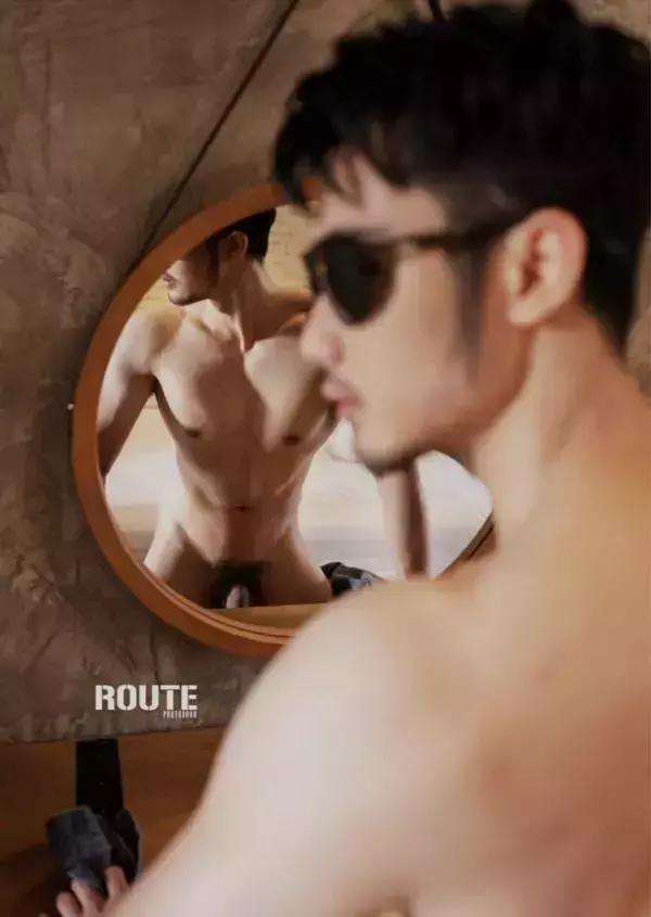 Route Photobook No.04 version nude [Ebook]