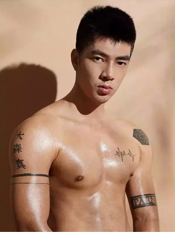 B Photobook 01 [ Ebook + Video ]