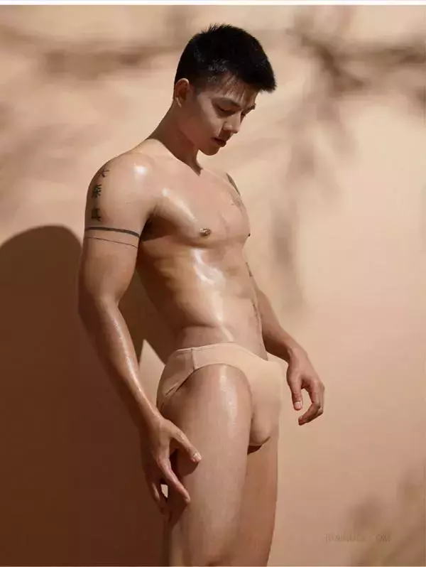 B Photobook 01 [ Ebook + Video ]