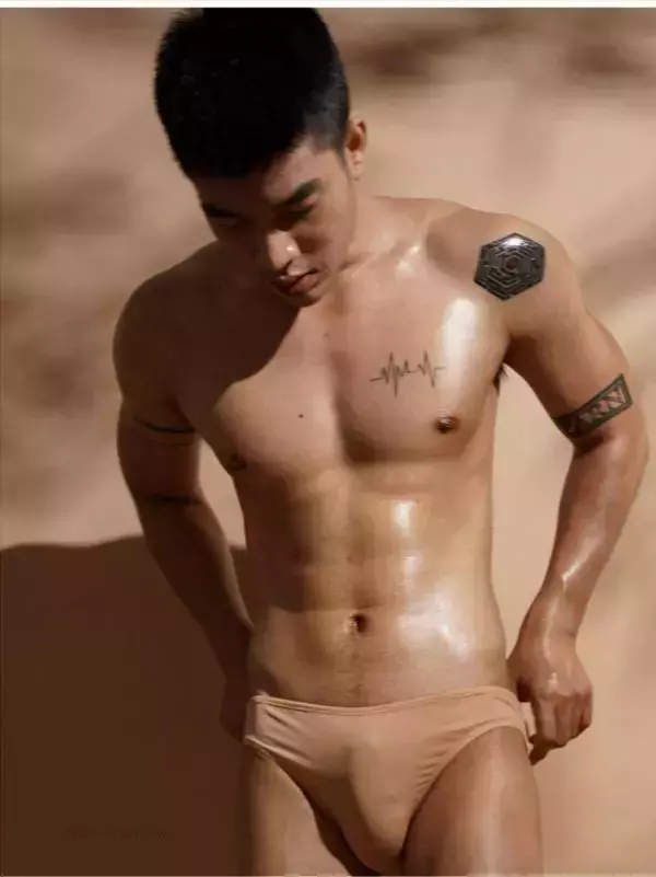 B Photobook 01 [ Ebook + Video ]
