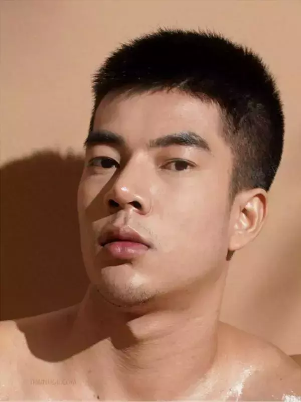 B Photobook 01 [ Ebook + Video ]