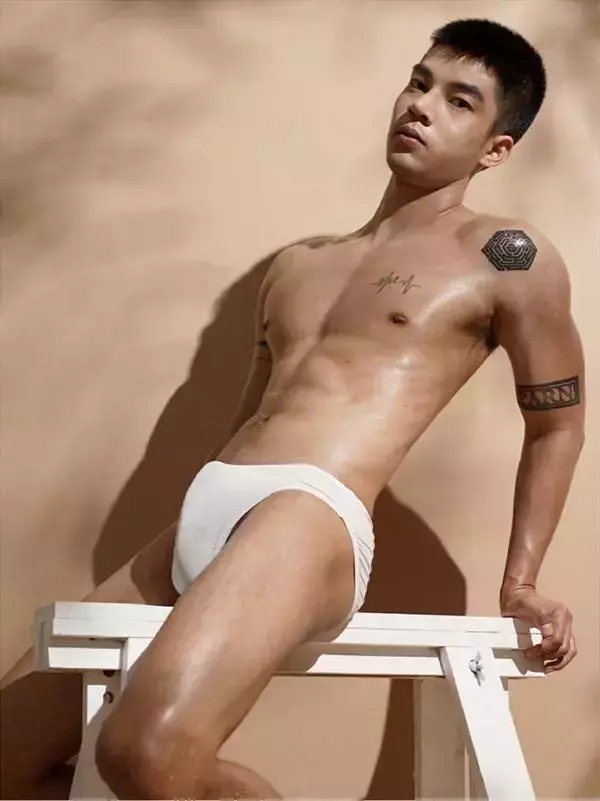 B Photobook 01 [ Ebook + Video ]