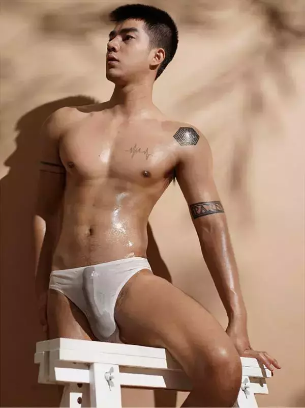 B Photobook 01 [ Ebook + Video ]