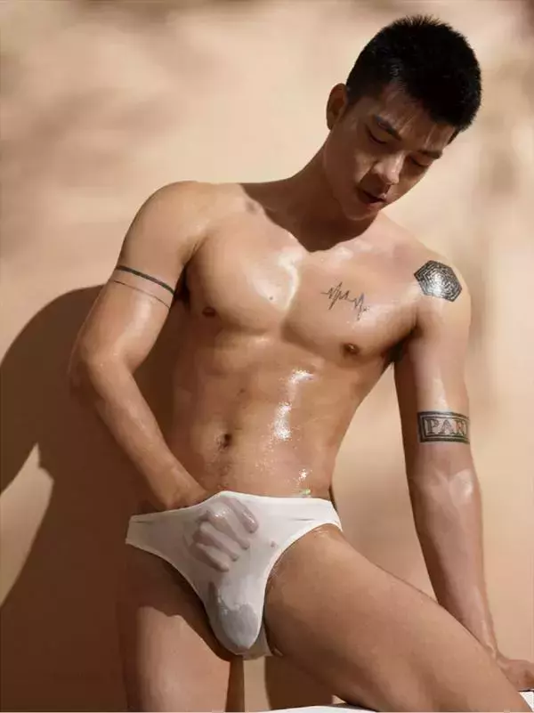 B Photobook 01 [ Ebook + Video ]