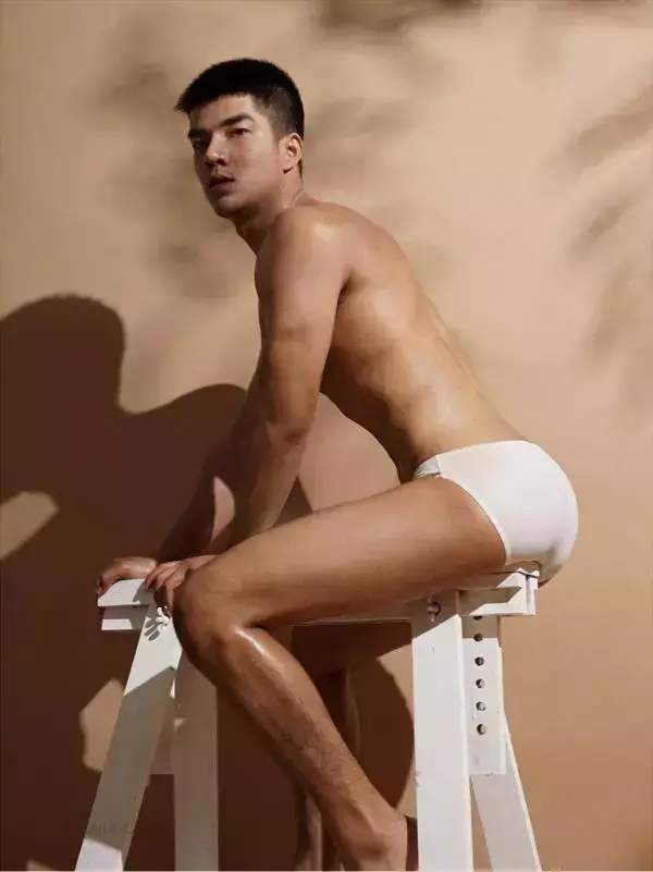 B Photobook 01 [ Ebook + Video ]