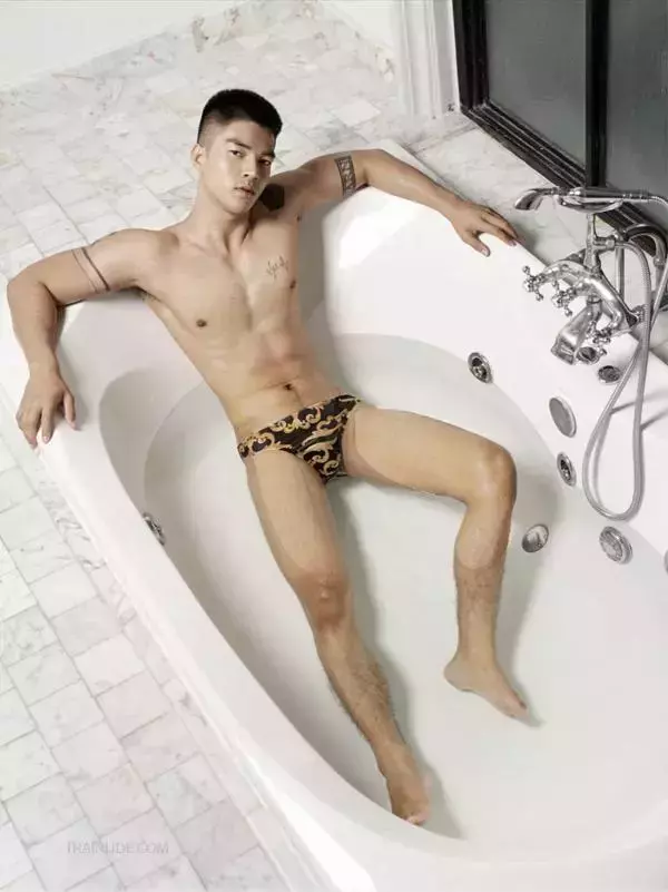 B Photobook 01 [ Ebook + Video ]