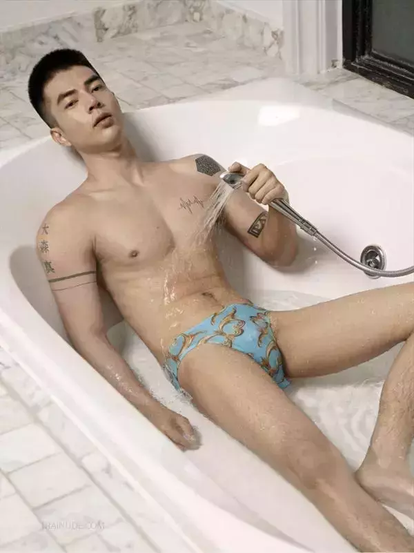 B Photobook 01 [ Ebook + Video ]