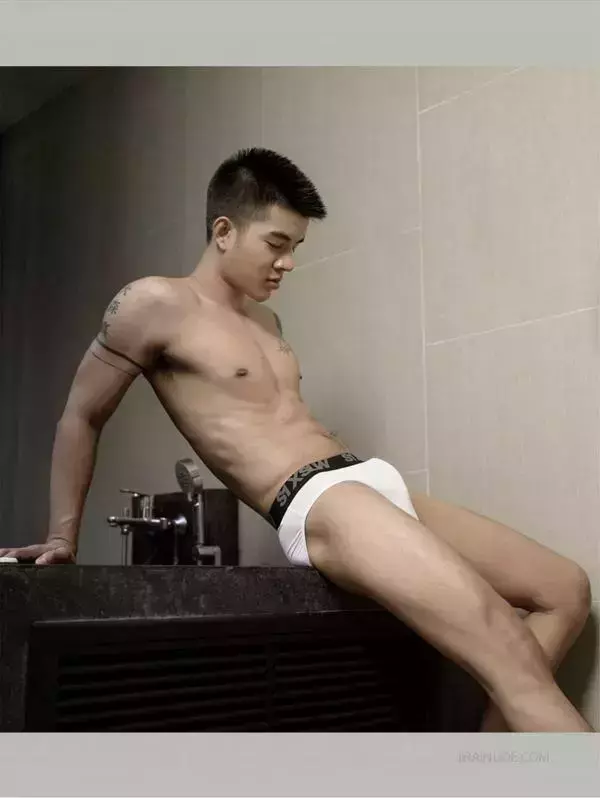 B Photobook 01 [ Ebook + Video ]