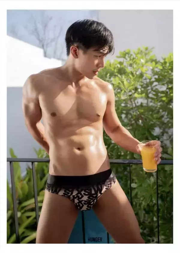 Hunger Homme 10 | KARN Supachat