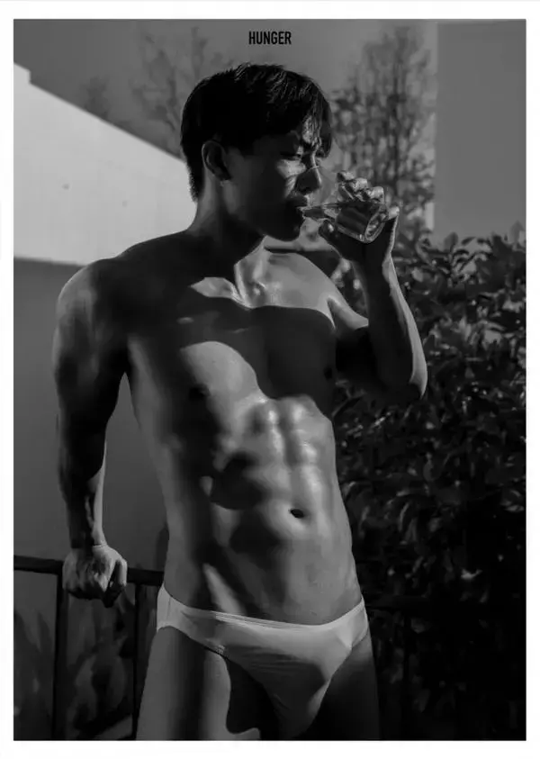 Hunger Homme 10 | KARN Supachat