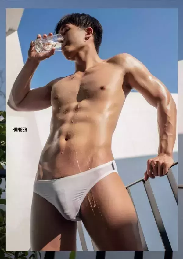 Hunger Homme 10 | KARN Supachat