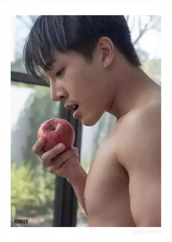 Hunger Homme 10 | KARN Supachat