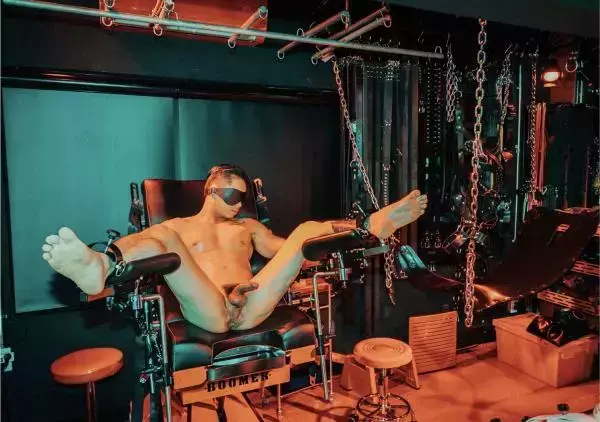 FOXX 03 | The Fetish Master