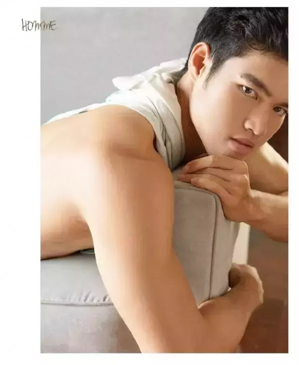HOMME 07