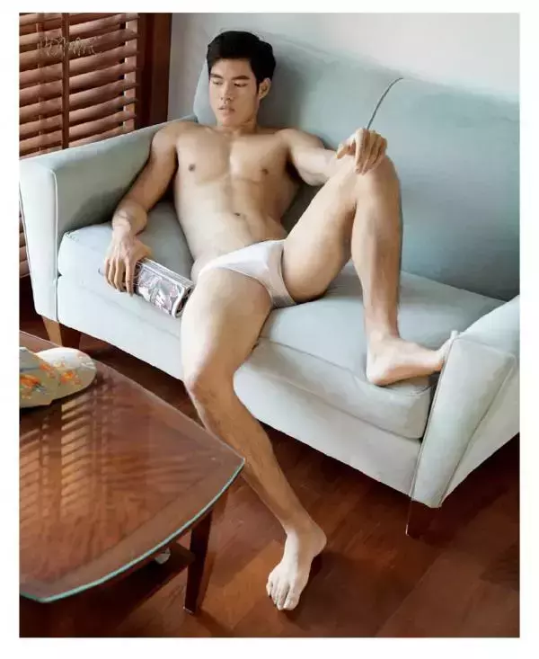 HOMME 07