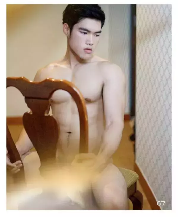HOMME 07