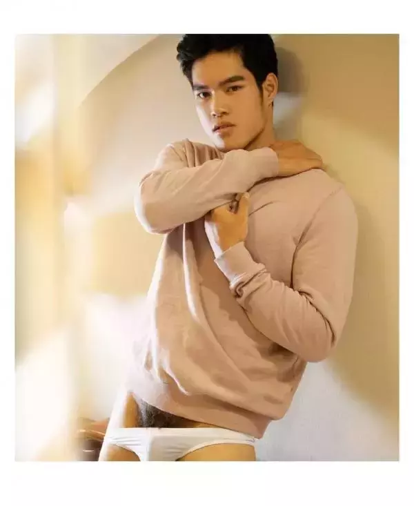 HOMME 07