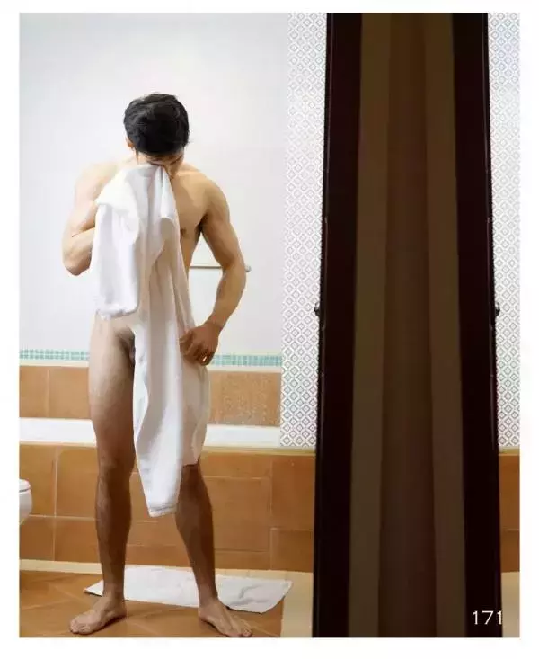HOMME 07