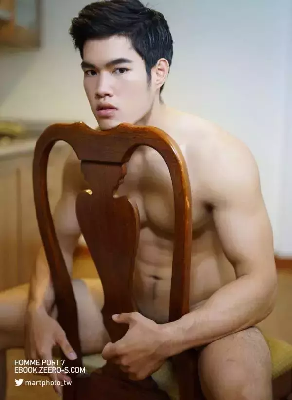 HOMME 07
