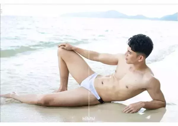HiMM 12 | Naked Issue