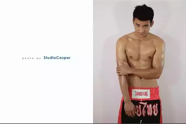 Alexis 08 | Copter Boxing Man