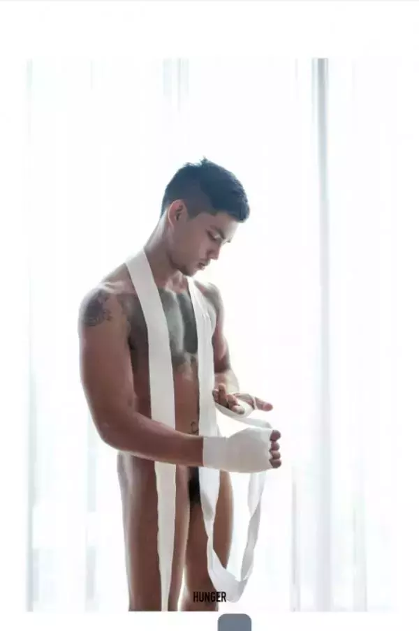 Hunger Homme 06 | Tick Saksit