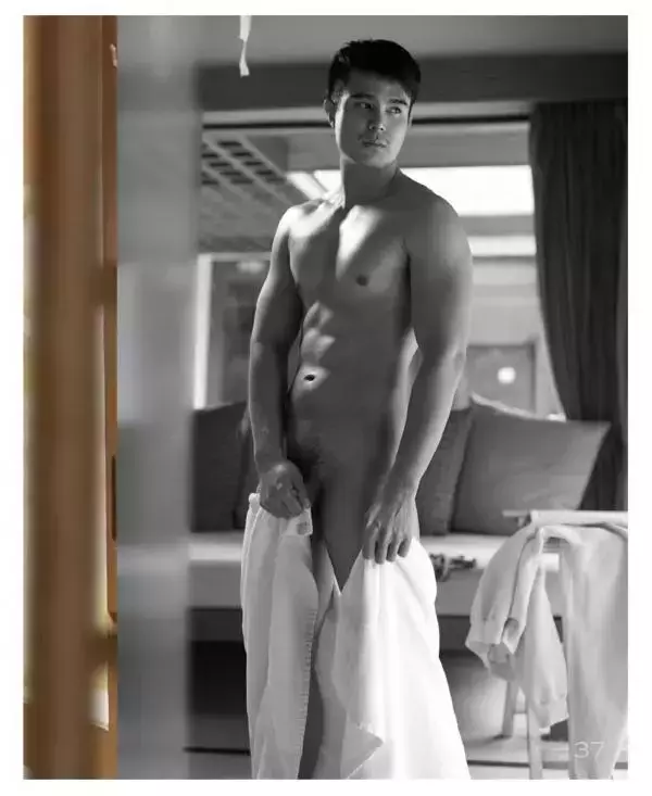 HOMME 08