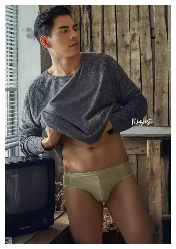 Riziist Magazine 09 | Bill