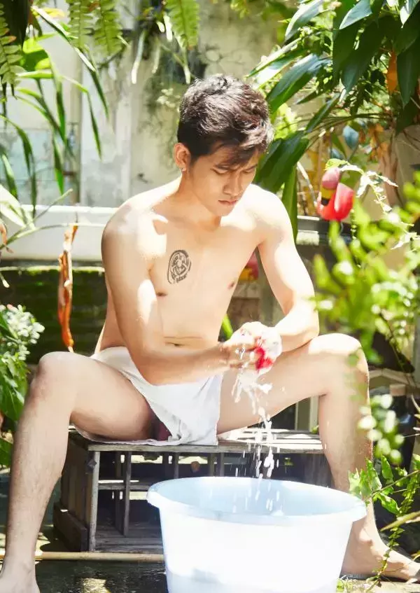 Folio 01  Phu Thana
