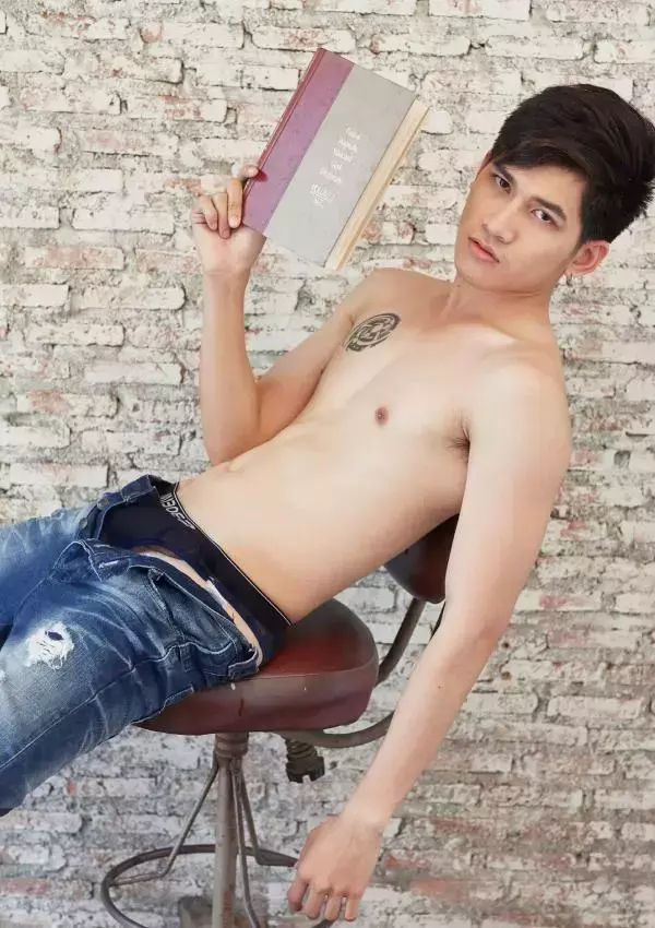 Folio 01  Phu Thana