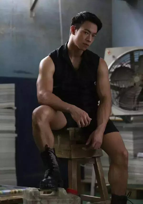 NAGUY 5 BABE 最巨男模