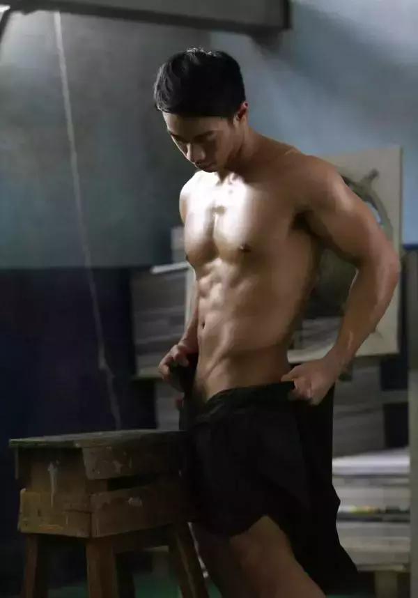 NAGUY 5 BABE 最巨男模