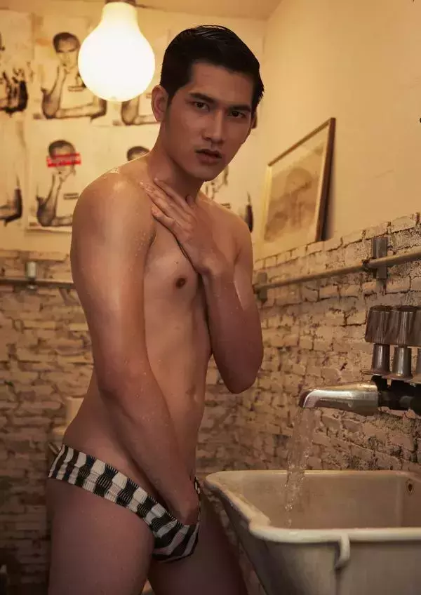 Folio 01  Phu Thana