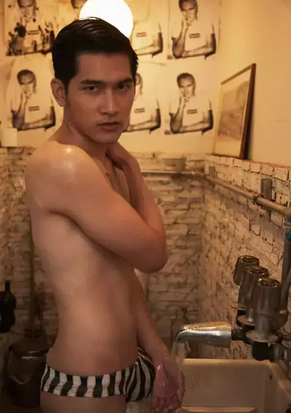 Folio 01  Phu Thana