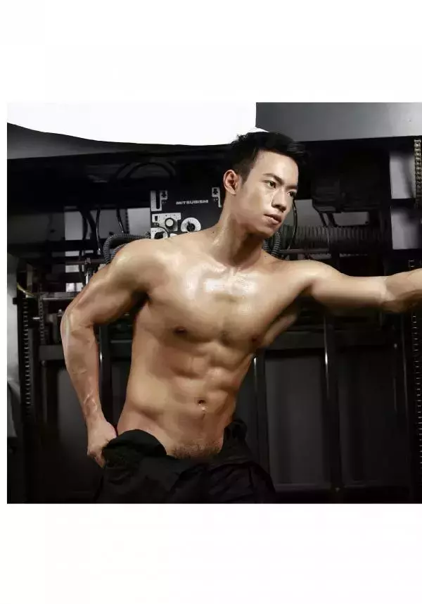NAGUY 5 BABE 最巨男模